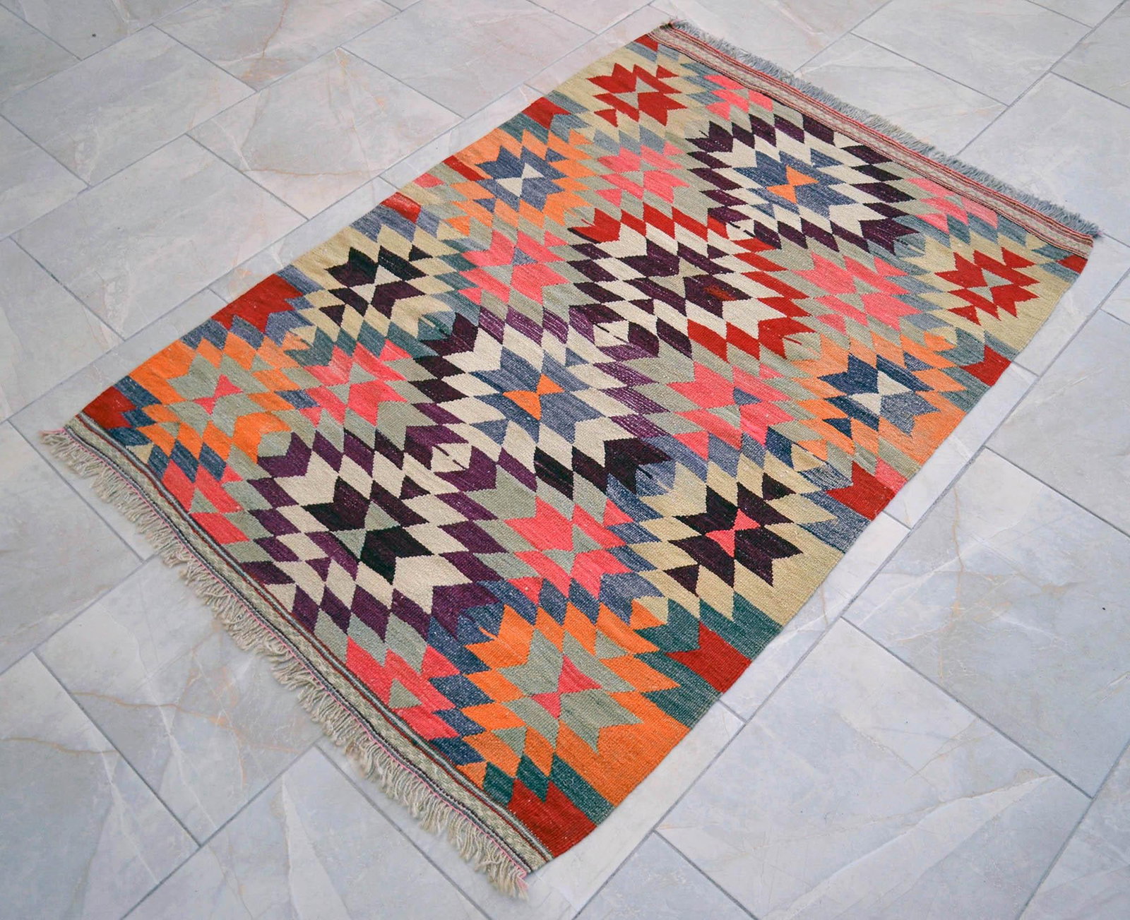 Handmade Turkish Kilim Rug Diamond Pattern Area Rug - 3'7" X 4'10" - 4