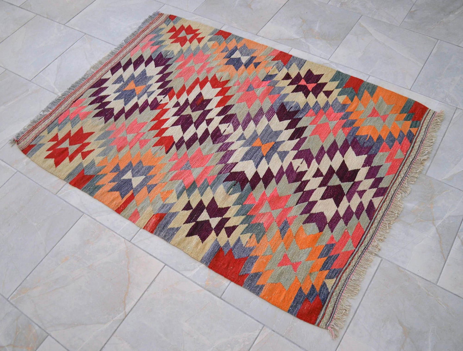 Handmade Turkish Kilim Rug Diamond Pattern Area Rug - 3'7" X 4'10" - 8