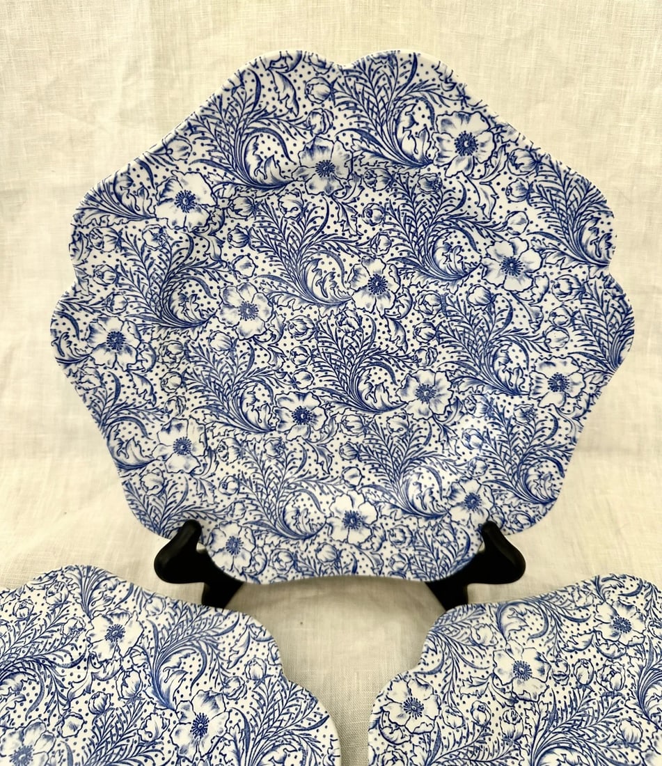 1990s Spode Blue & White Wild Rose/Grapes Luncheon Plates- Set of 6 - 2