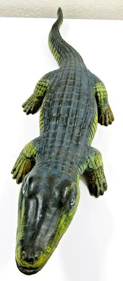 Antique Large Cast Iron Alligator Sculpture With Original Paint 29.5 in Long - 10