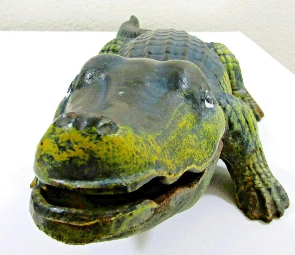 Antique Large Cast Iron Alligator Sculpture With Original Paint 29.5 in Long - 8