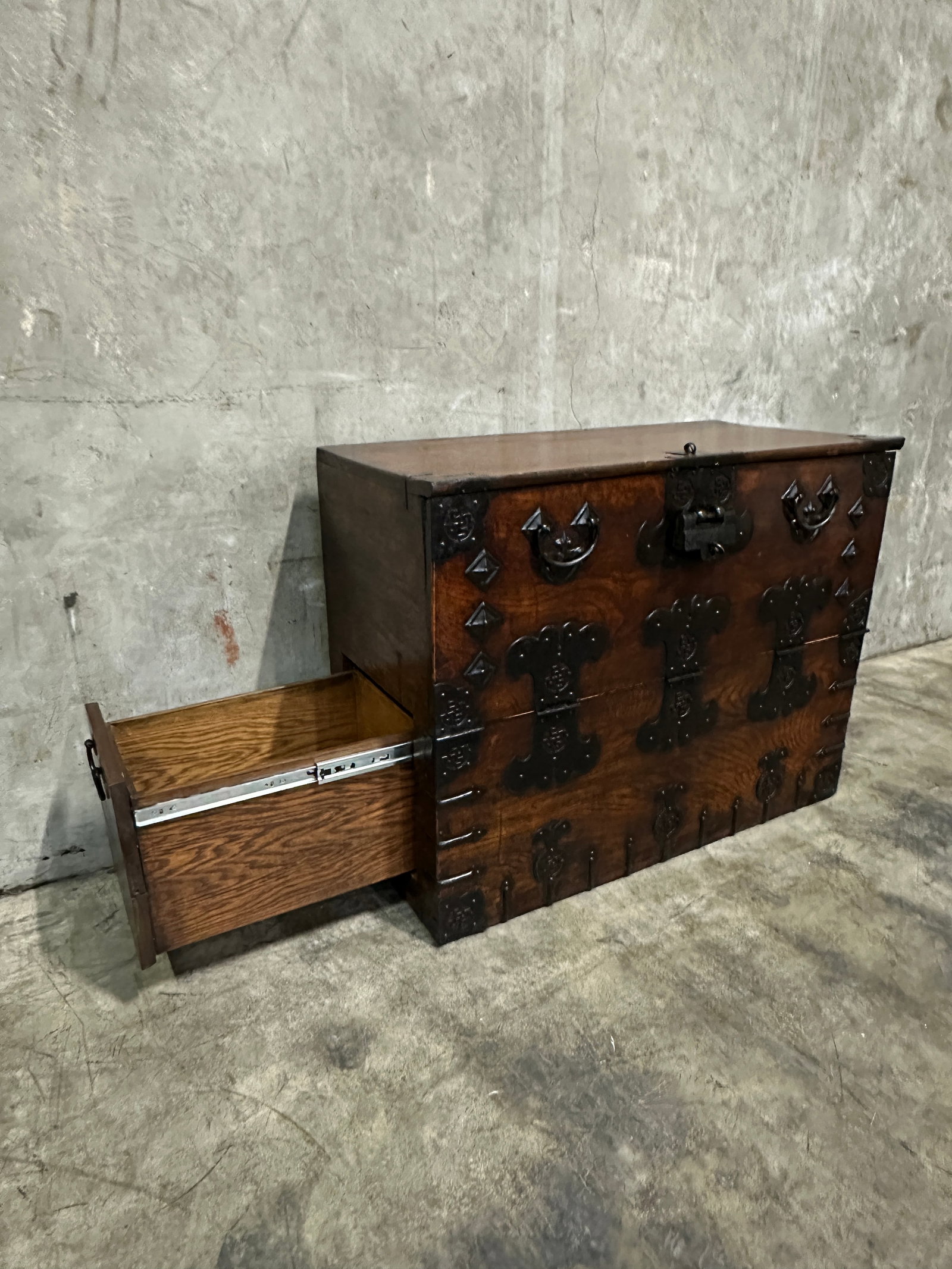 Antique Japanese Tansu Chest Two-Section Drawer Chest Iron Hardware - 4