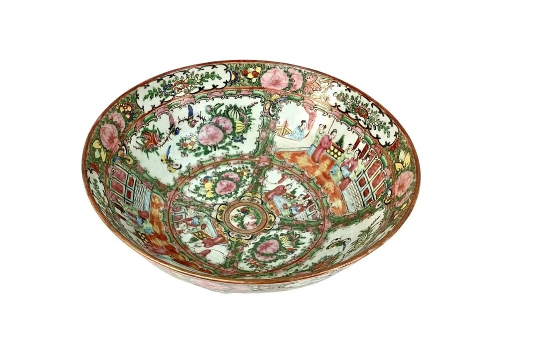 Large Chinese Porcelain Famille Rose Medallion Bowl #10 - 2