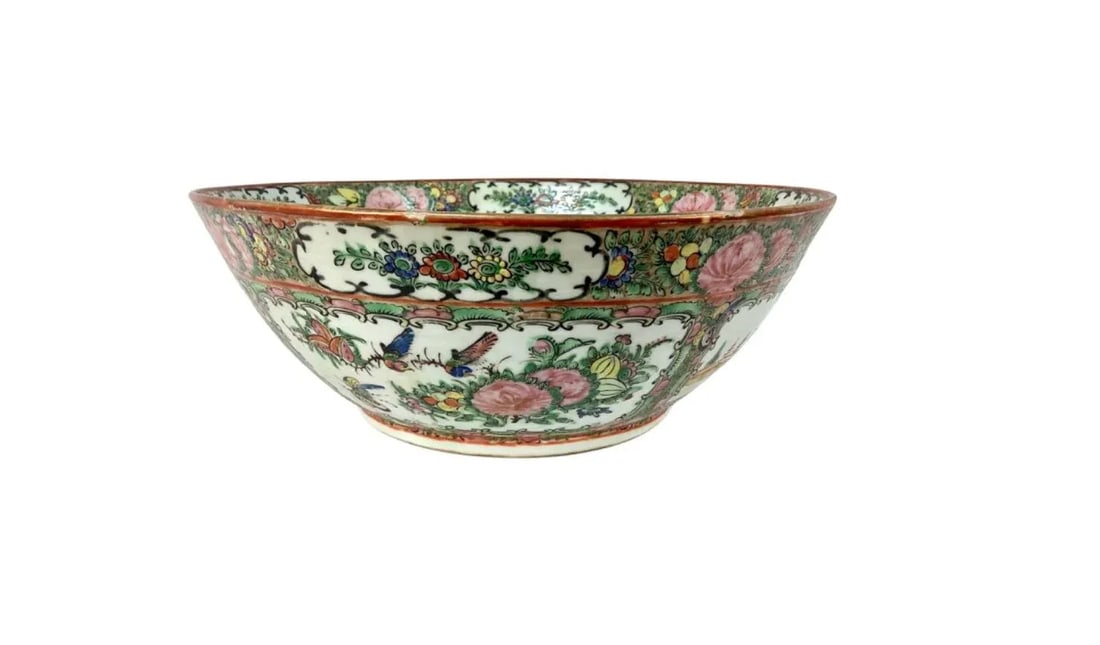 Large Chinese Porcelain Famille Rose Medallion Bowl #10 - 3