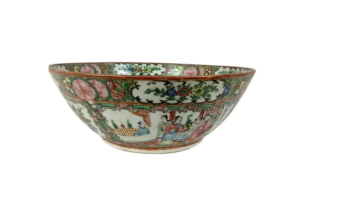 Large Chinese Porcelain Famille Rose Medallion Bowl #10 - 4
