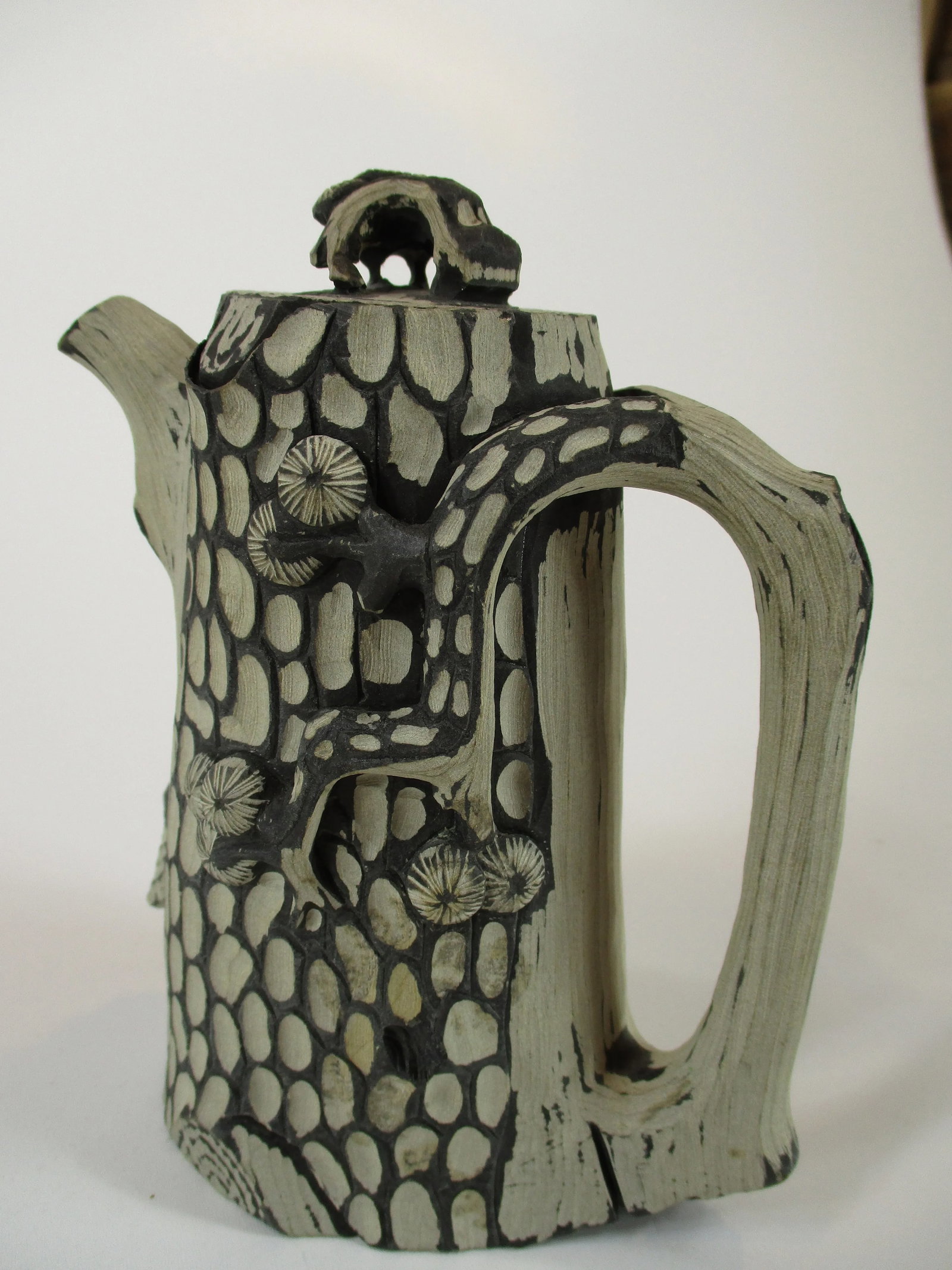 Vintage Chinese Yixing Zisha Handmade Pottery Segment Mud Clay Tree Trunk Bug Tea Pot - 3