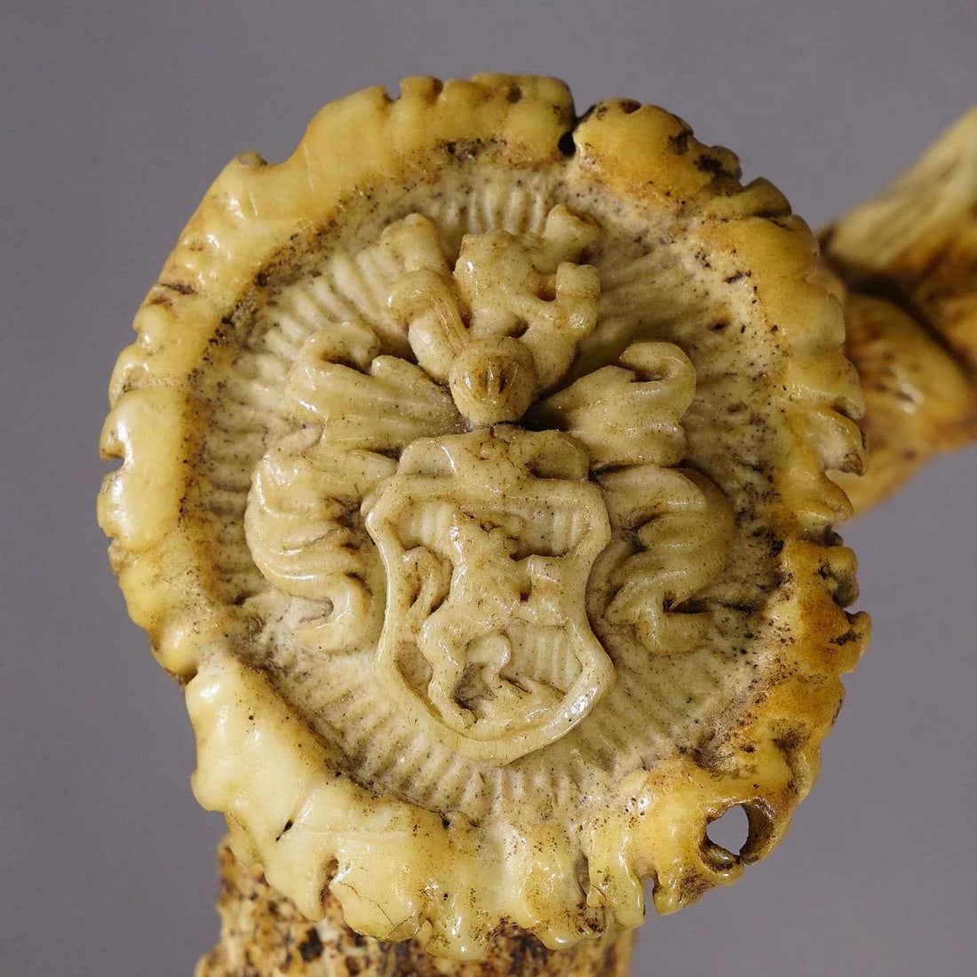 An Antique Walking Stick With Carved Deer Horn Handle - 3