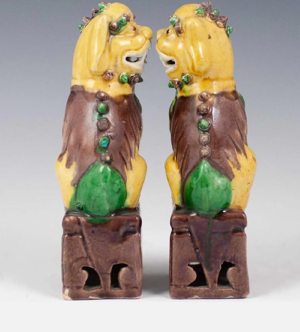 20th Century Chinese Sancai Glazed Porcelain Foo Dogs - a Pair - 3