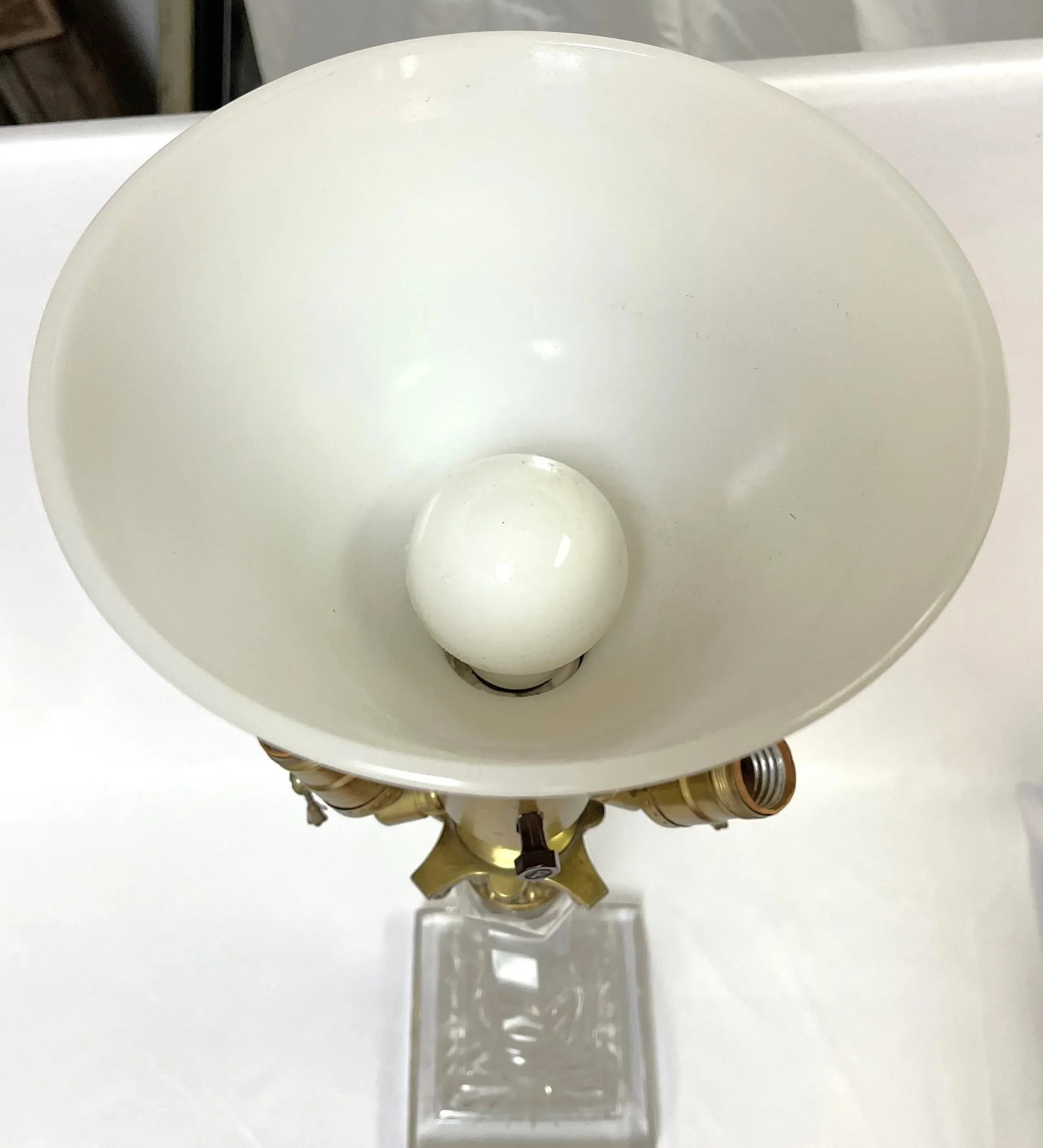 Antique Hollywood Regency Lead Crystal, Brass and Milk Glass Converted Gas Lamp - 9