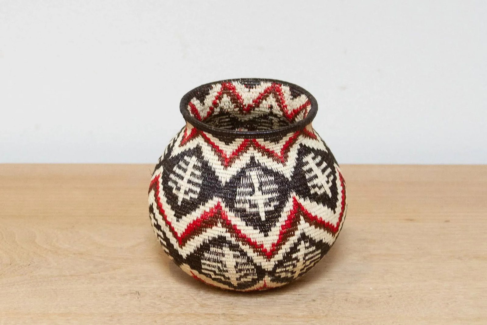 Black & Red Central American Embera Basket - 3