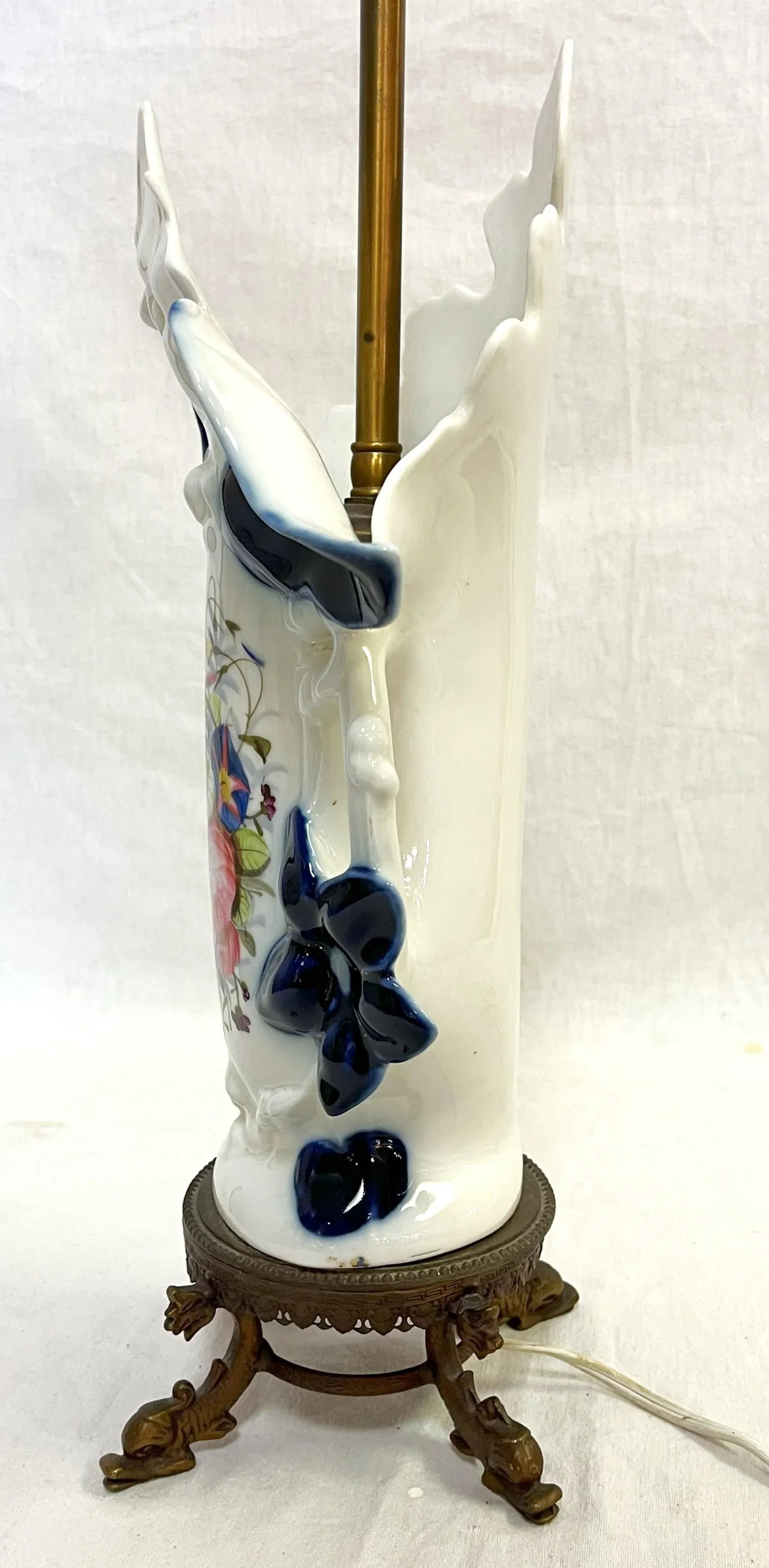 Late 19th Century Old Paris Hand Painted Porcelain Vase Converted to Lamp With Brass Fittings - 5
