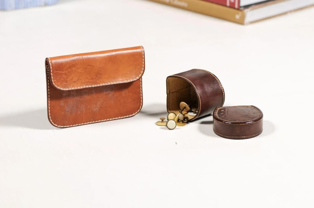 English Victorian Period 19th Century Brown Leather Case with Button Box - A Pair - 3