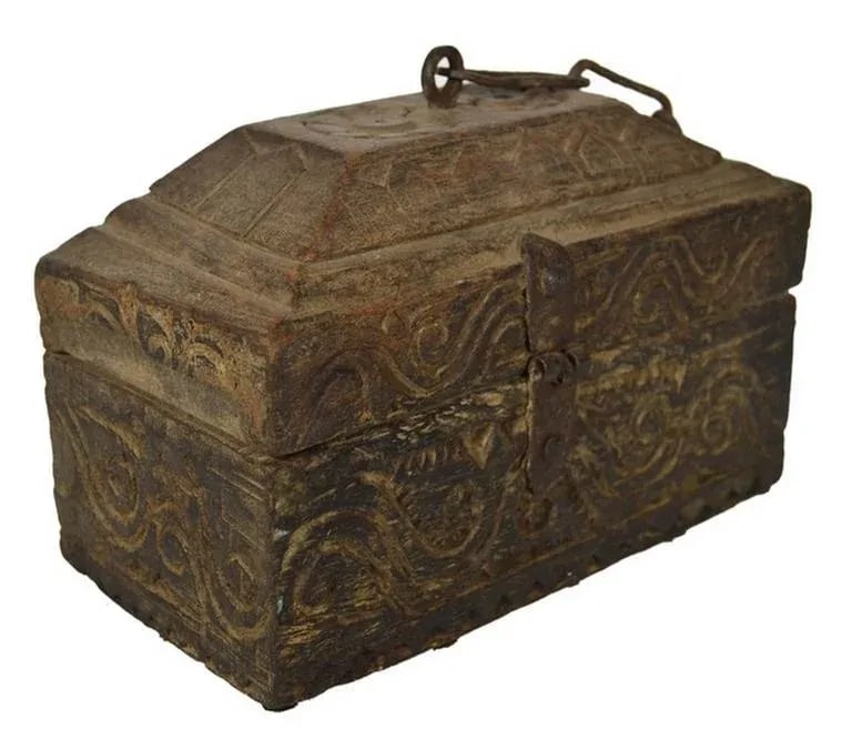 Antique Handmade Indian Carved Wood Money Box With Hardware, 19th Century - 5