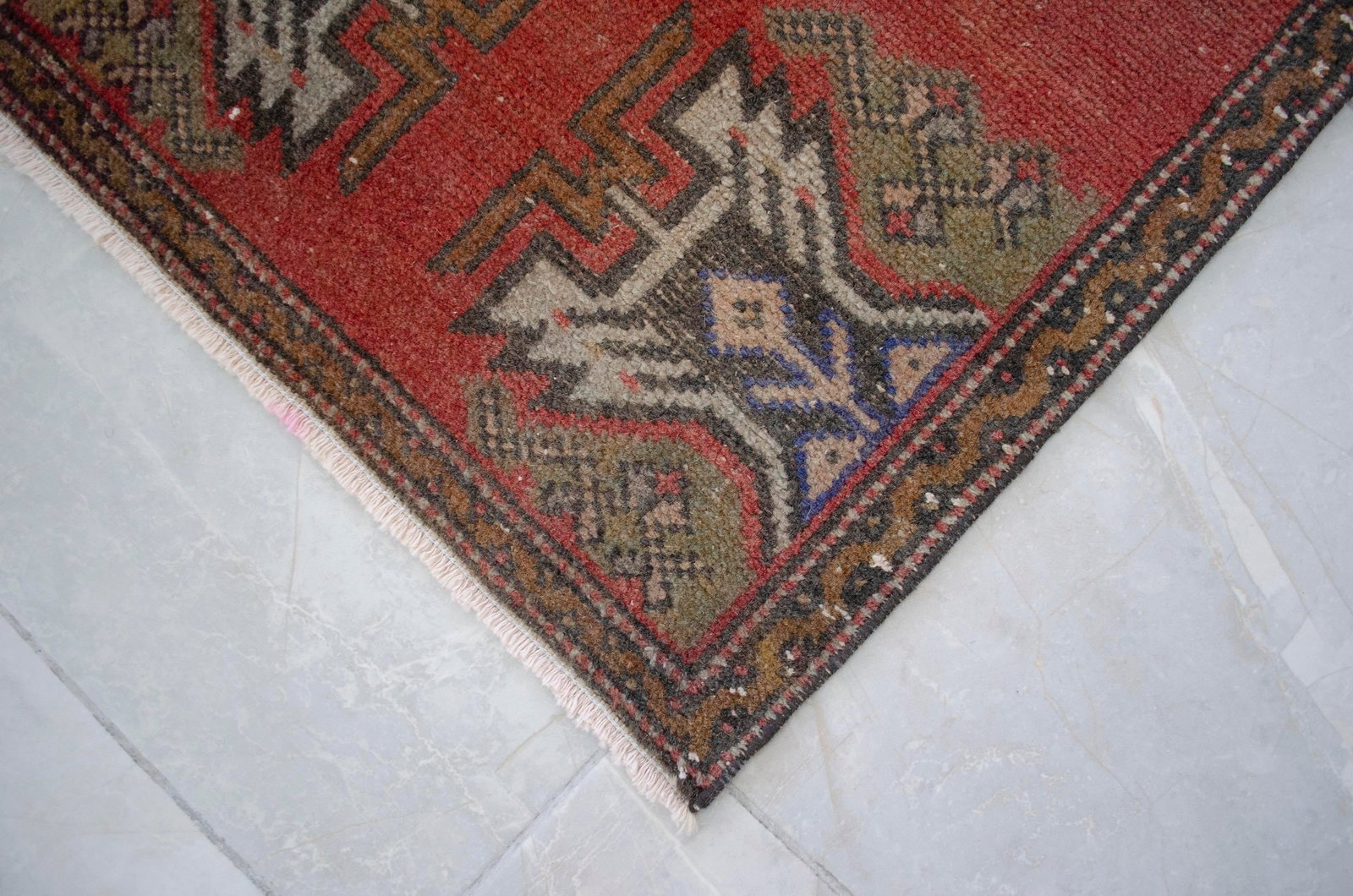 Distressed Low Pile Turkish Yastik Petite Rug Hand Knotted Faded Mat - 20'' X 39'' - 7