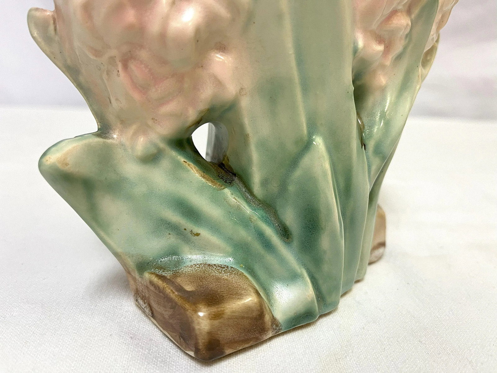 1940's McCoy Pottery Hyacinth Vase, Marked - 7