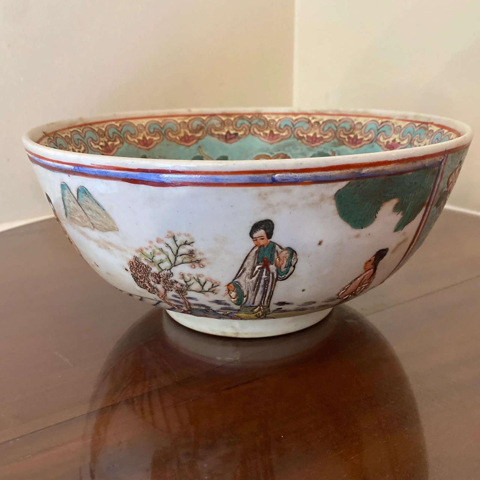 Vintage Hand Painted Famille Rose Porcelain Serving Bowl - 3
