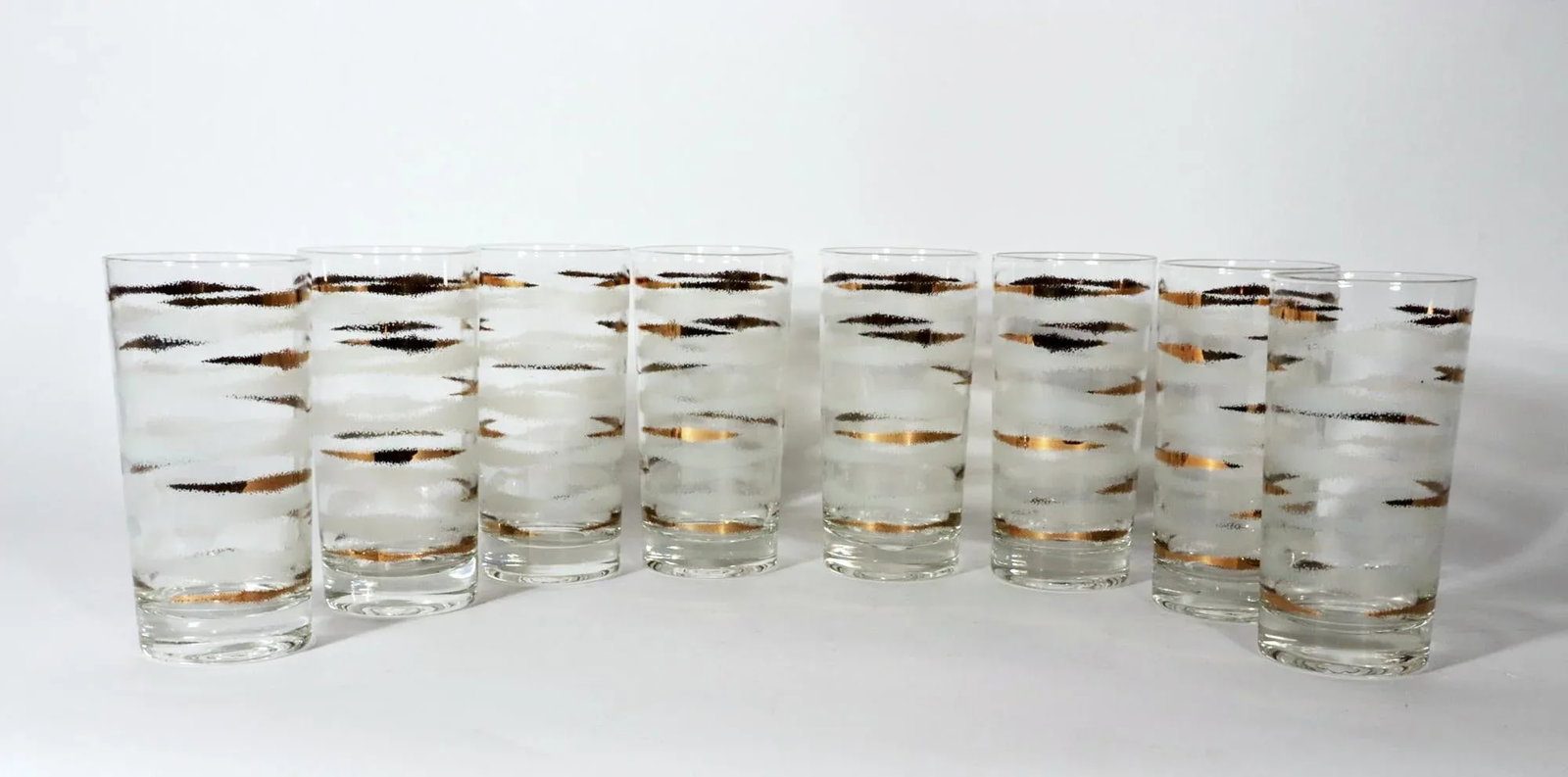 Gilded Elegance: A Set of Vintage Fred Press Highball Glasses - 2