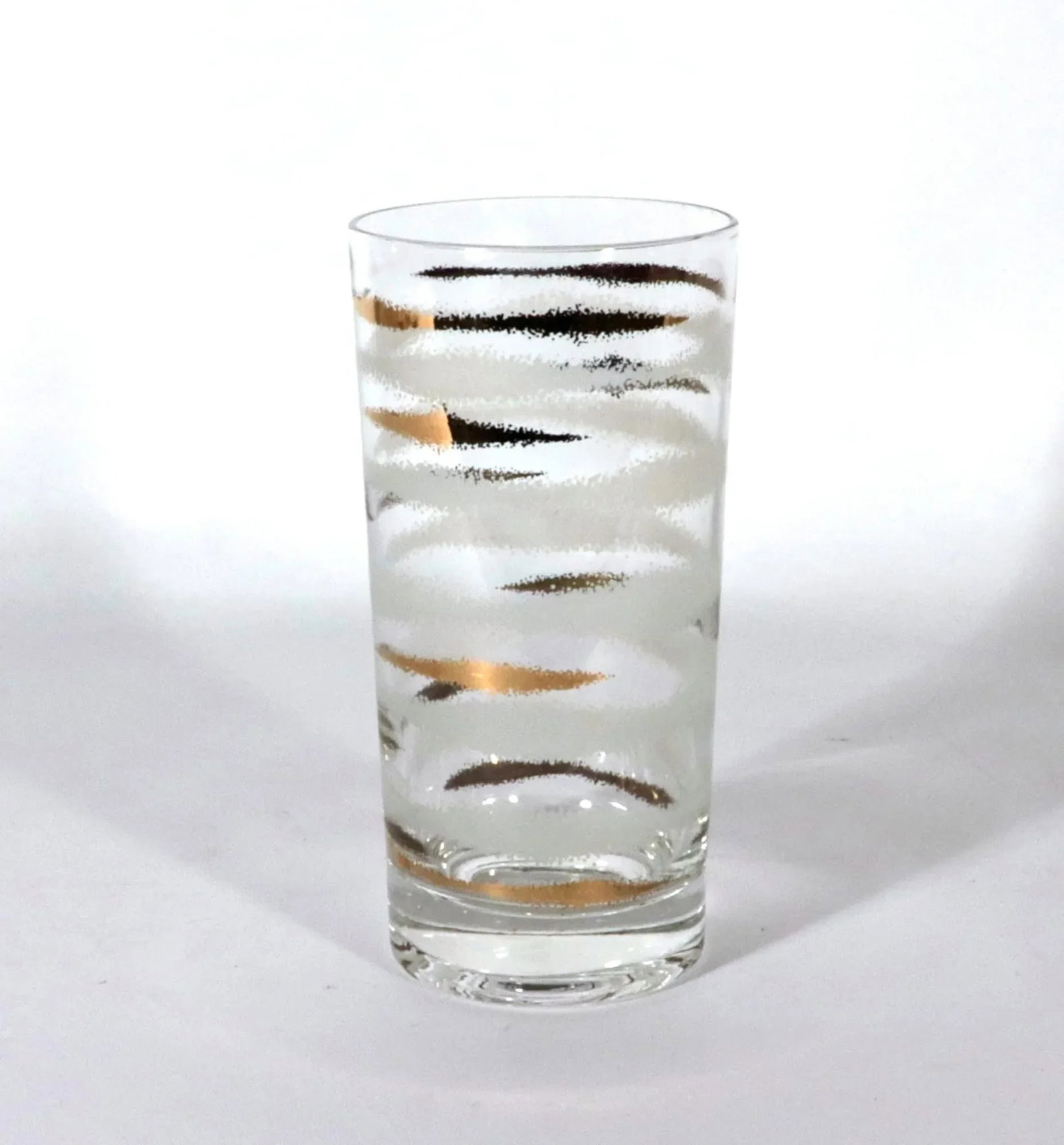 Gilded Elegance: A Set of Vintage Fred Press Highball Glasses - 7
