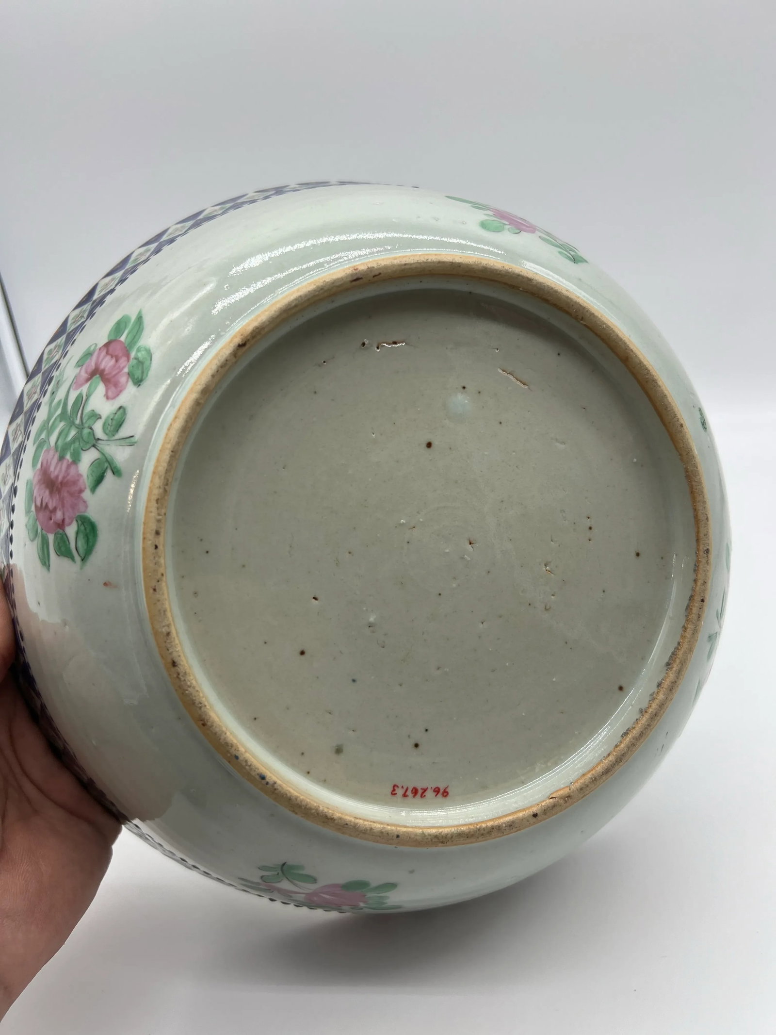 Antique Chinese Export Porcelain Serving Bowl With Floral Decorations, Circa 1800 - 8