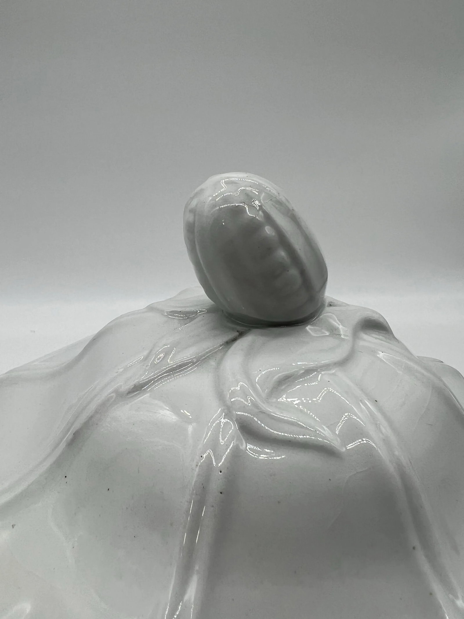 Antique Staffordshire White Ironstone "Baltic Shape" Covered Vegetable Dish, Circa 1840's - 3