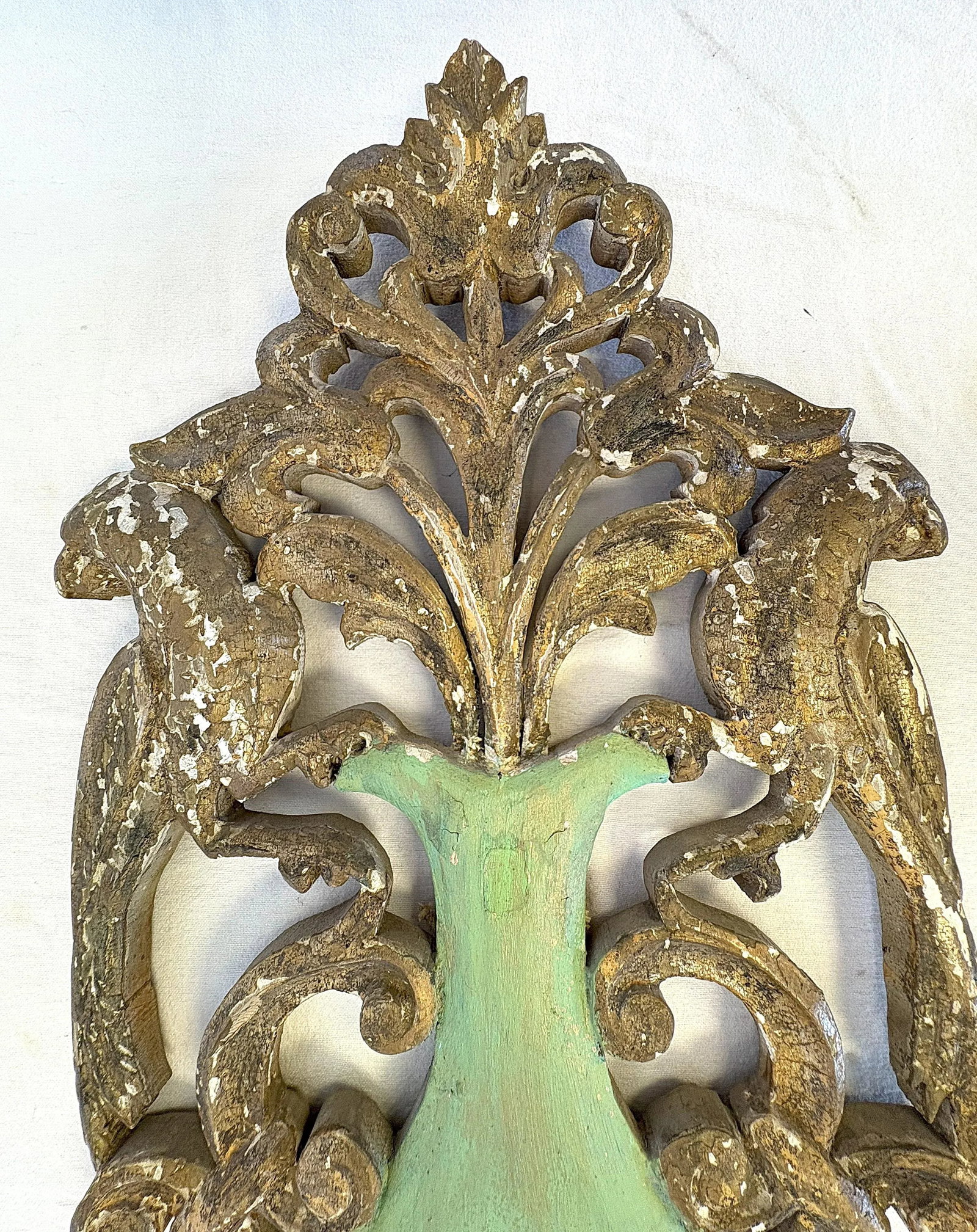Vintage Distressed Wood Wall Decor 'Overflowing Vase With Birds' - 6