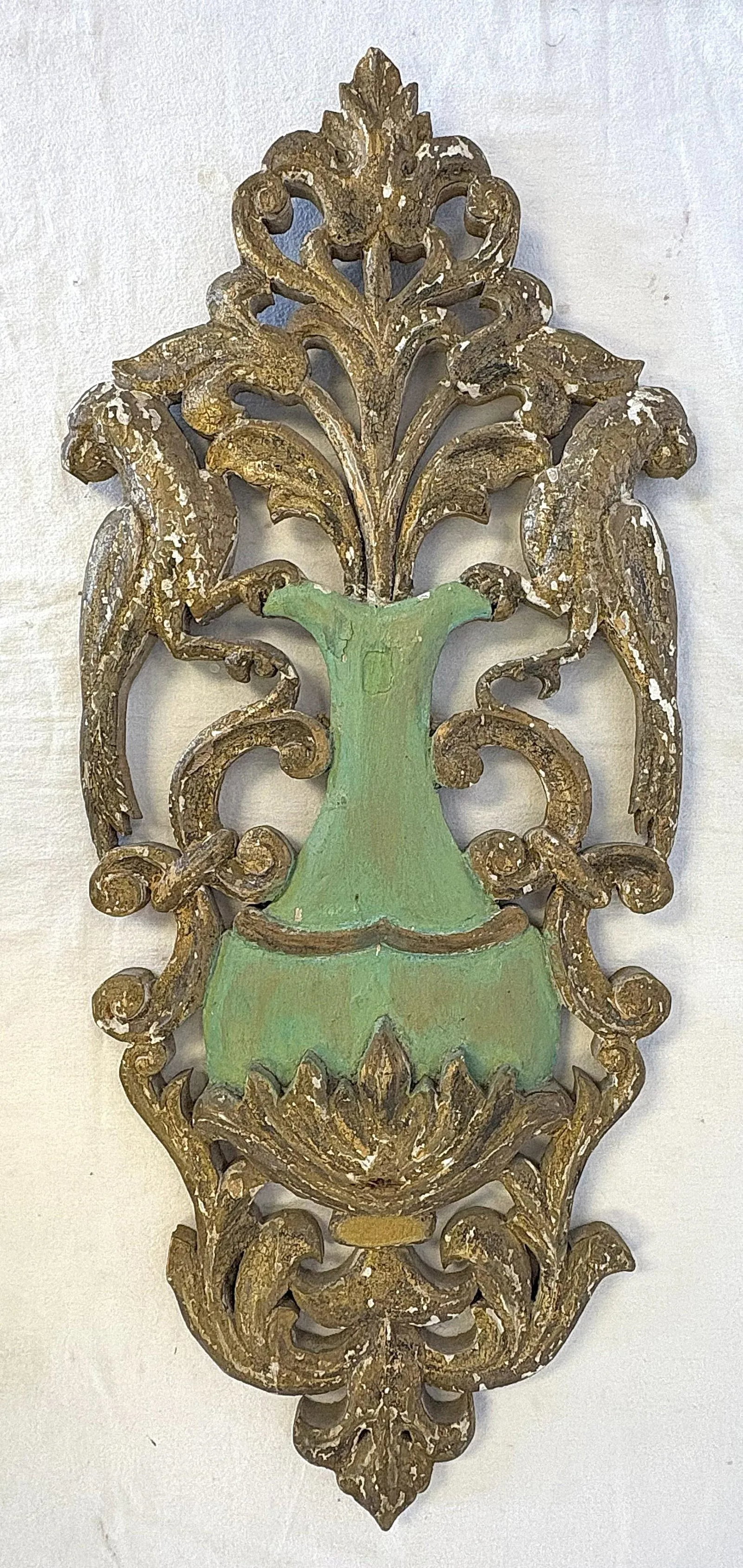Vintage Distressed Wood Wall Decor 'Overflowing Vase With Birds' - 7