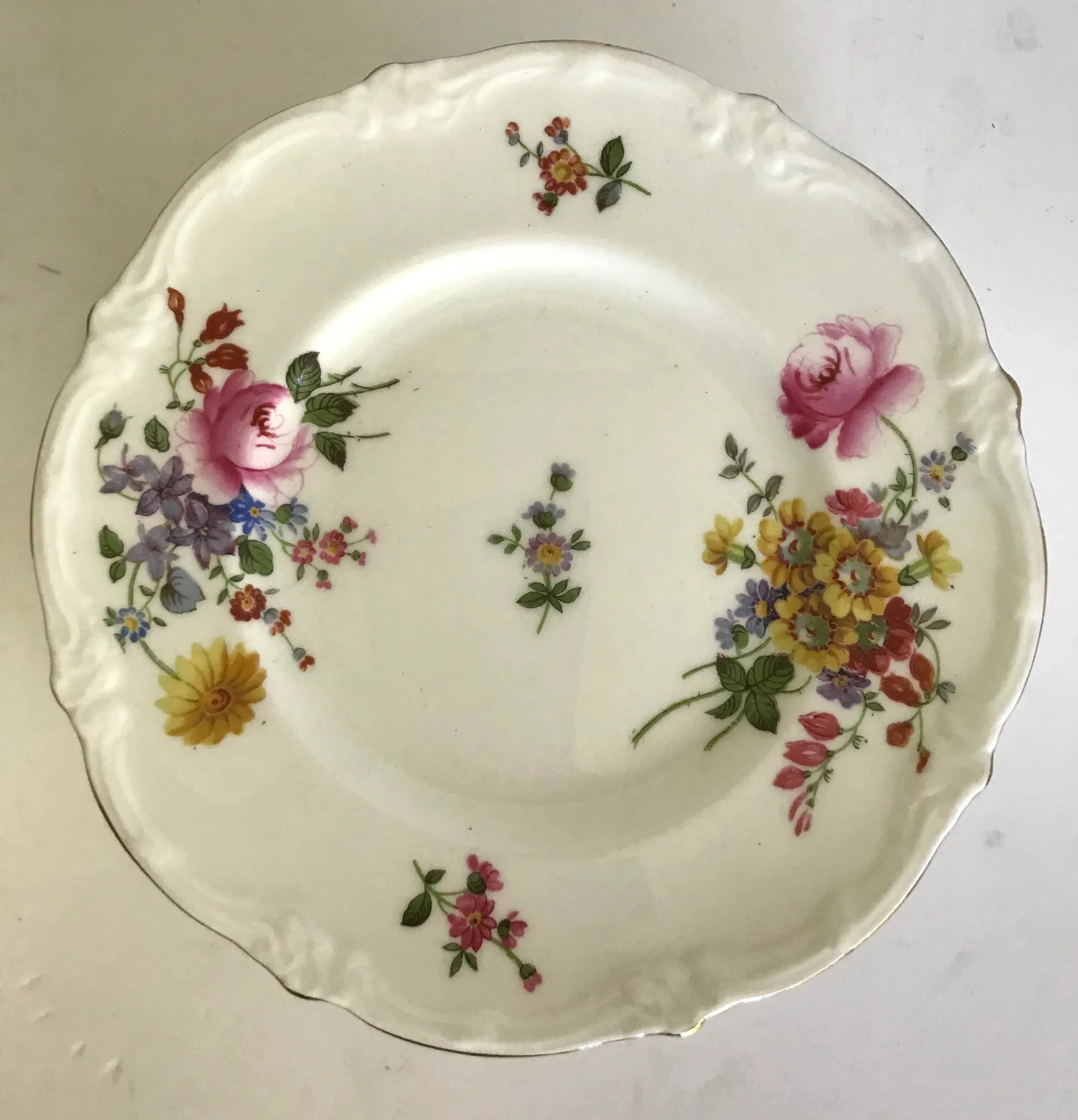 1940s English Royal Cauldon China Set of 70 Pieces - 4