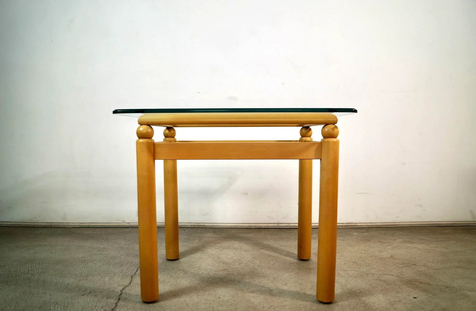 1990's Postmodern Ethan Allen Solid Maple & Glass End Table - 4