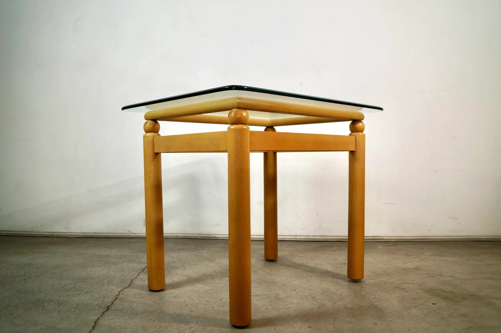 1990's Postmodern Ethan Allen Solid Maple & Glass End Table - 6