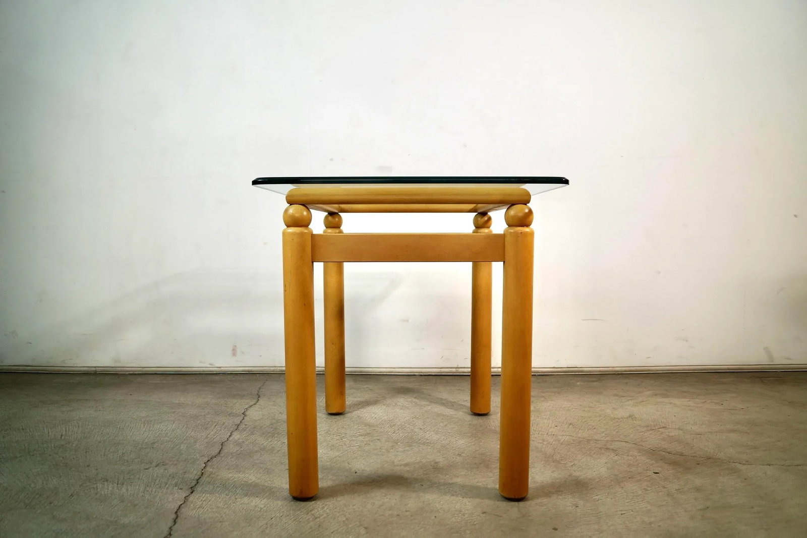 1990's Postmodern Ethan Allen Solid Maple & Glass End Table - 7