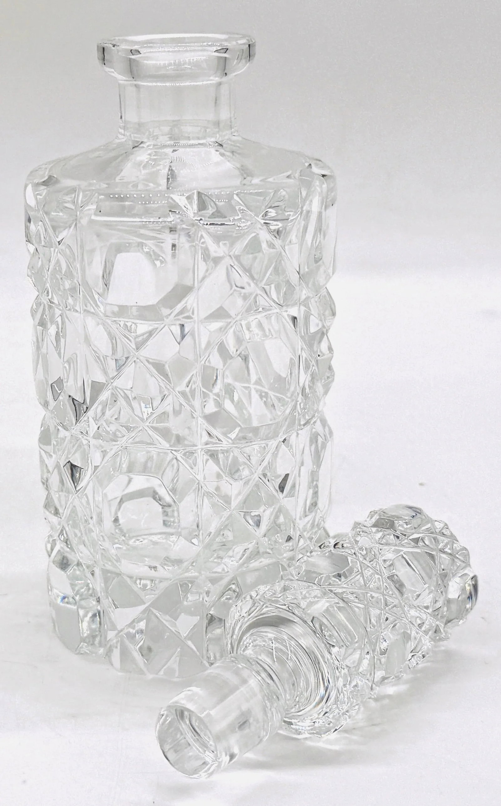 English Art Deco Cut Glass Diminutive Decanter, Circa 1930s - 6