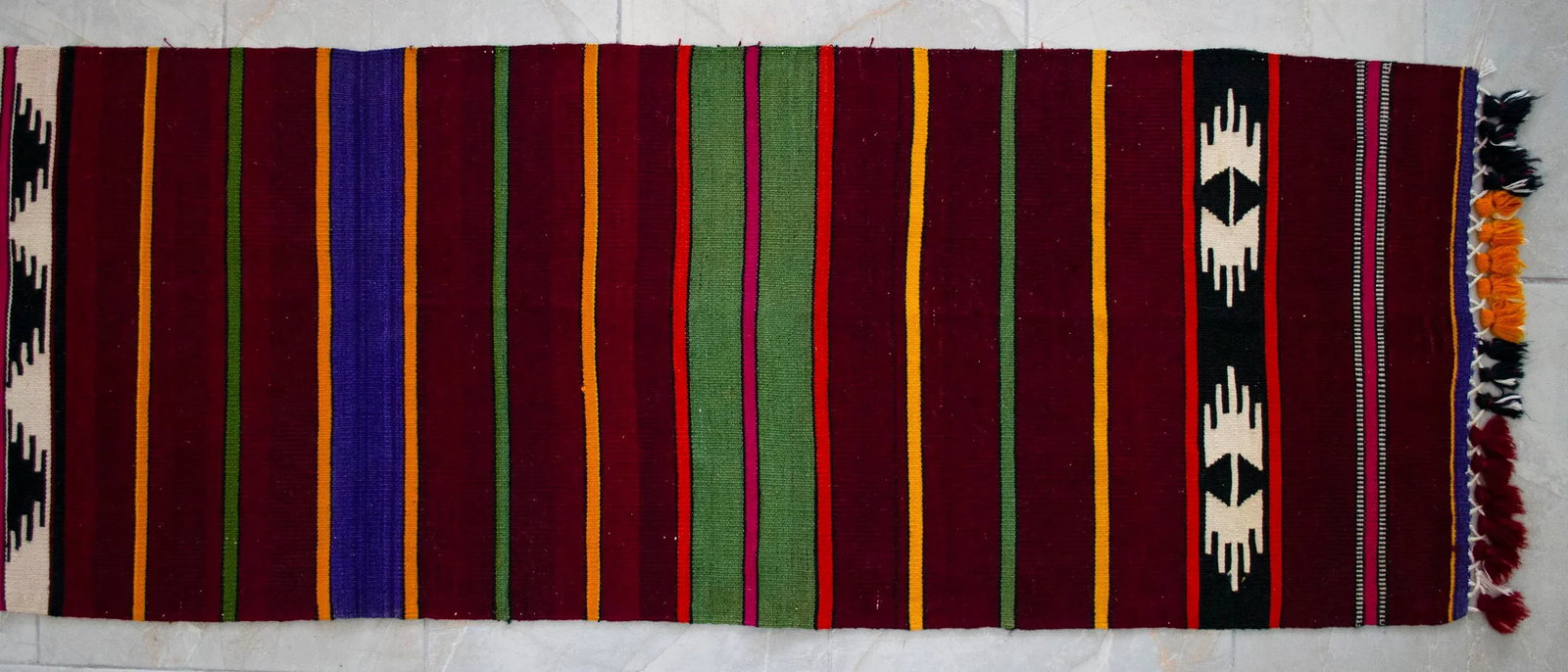 1990s Hand Made Short Narrow Runner Rug Turkish Kilim Hallway Rug - 1"²11"³ × 9"² - 10