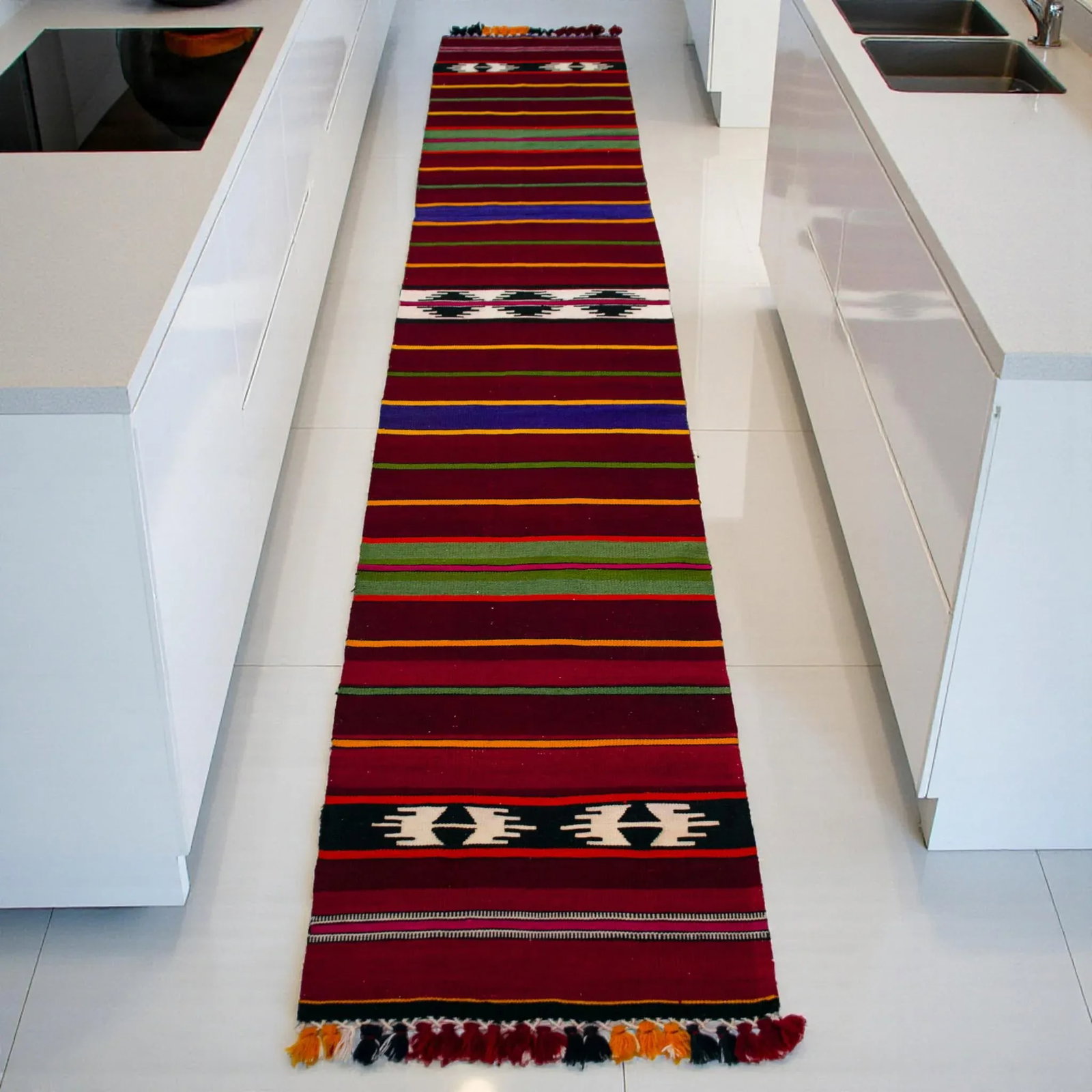 1990s Hand Made Short Narrow Runner Rug Turkish Kilim Hallway Rug - 1"²11"³ × 9"² - 2