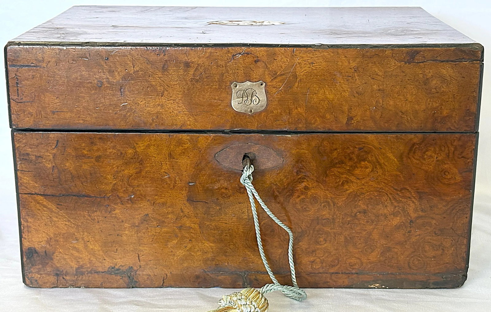 Antique English Burlwood Writing Box With Blue Velvet Lining and Mother-of-Pearl Inlay - 3