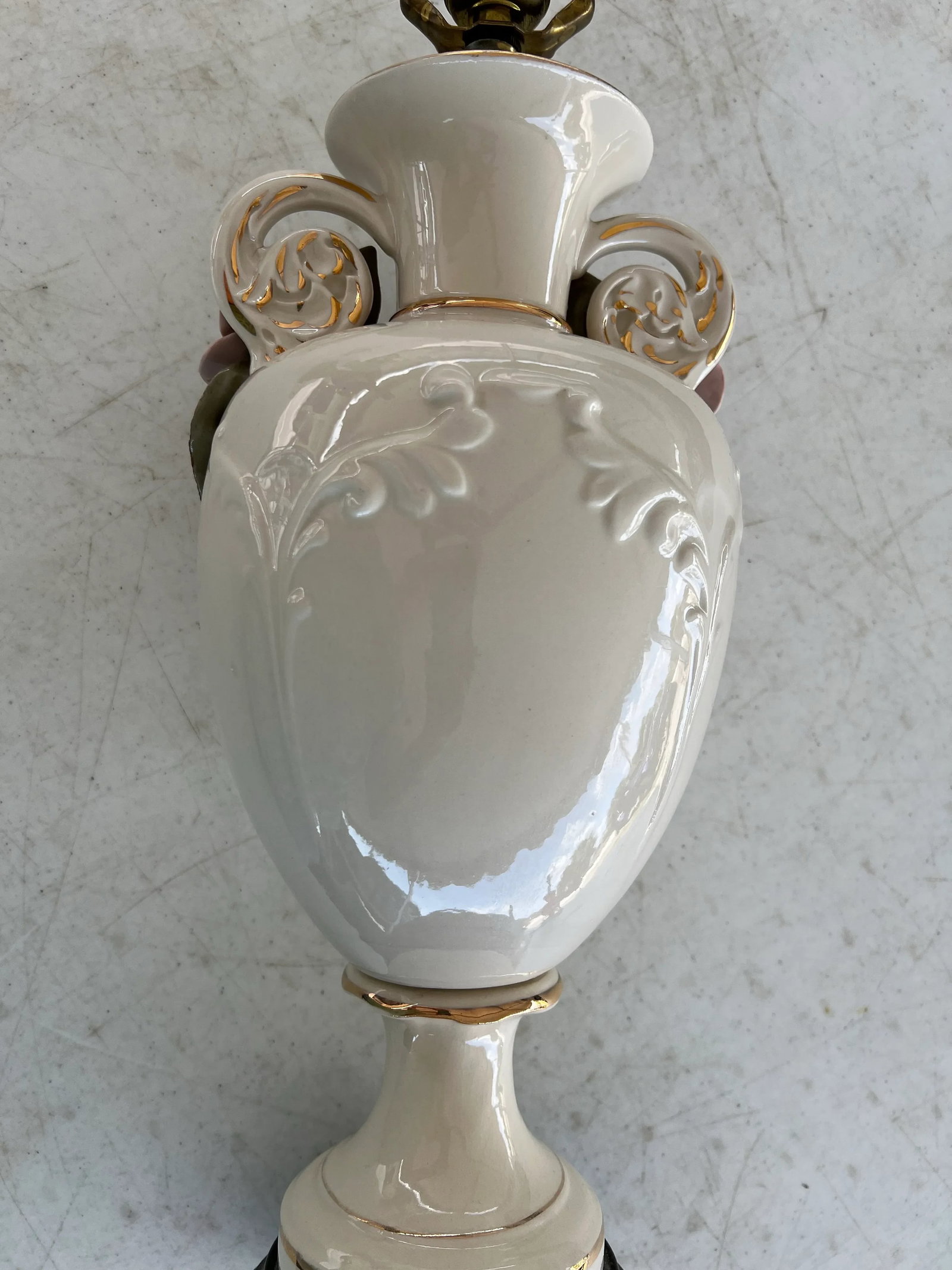 Vintage Mid Century Capodimonte Style Floral Lamp - 8