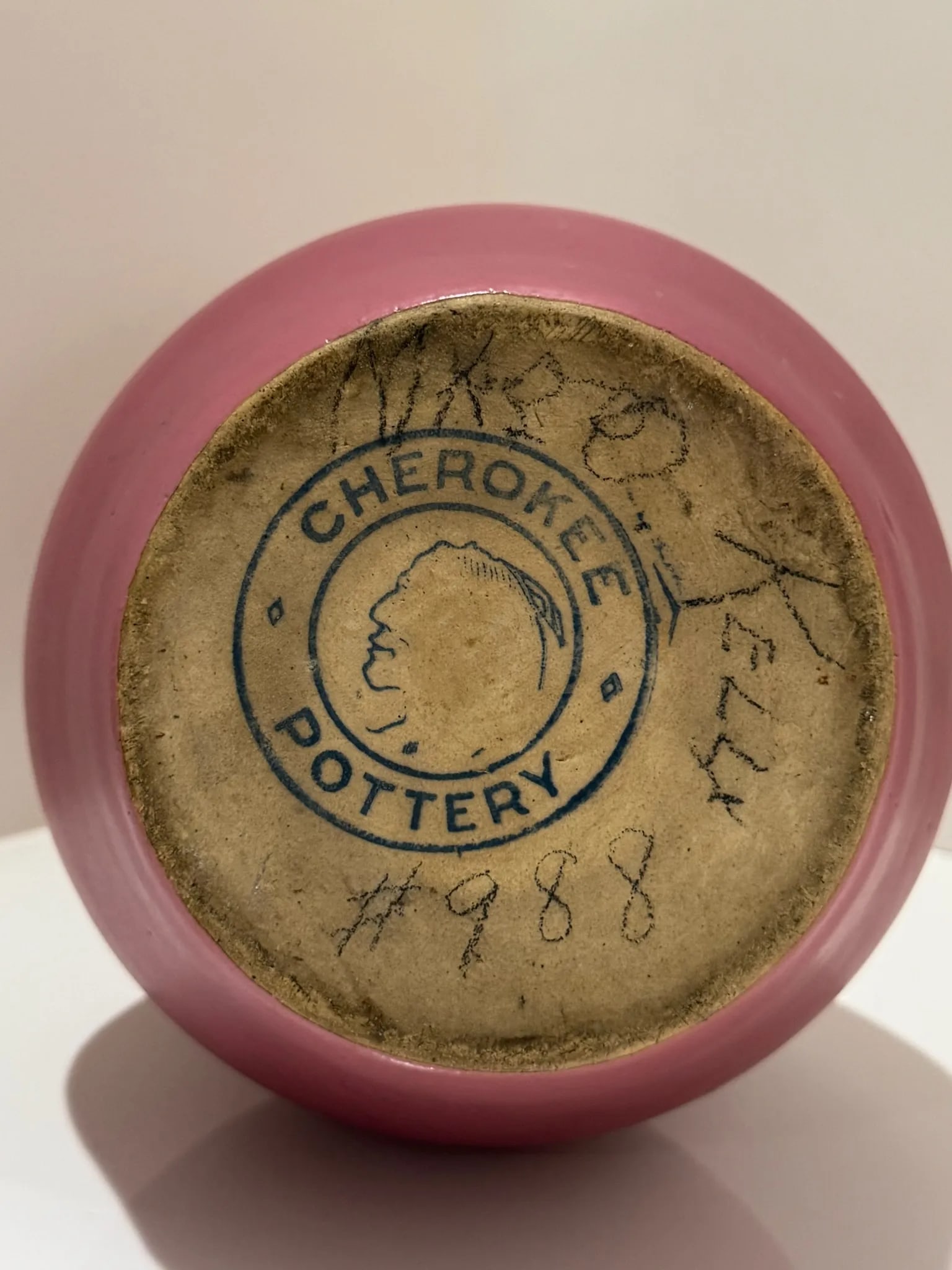 1940s Pink Cherokee Native American Pottery Vase – Signed "Kelly #988 - 4