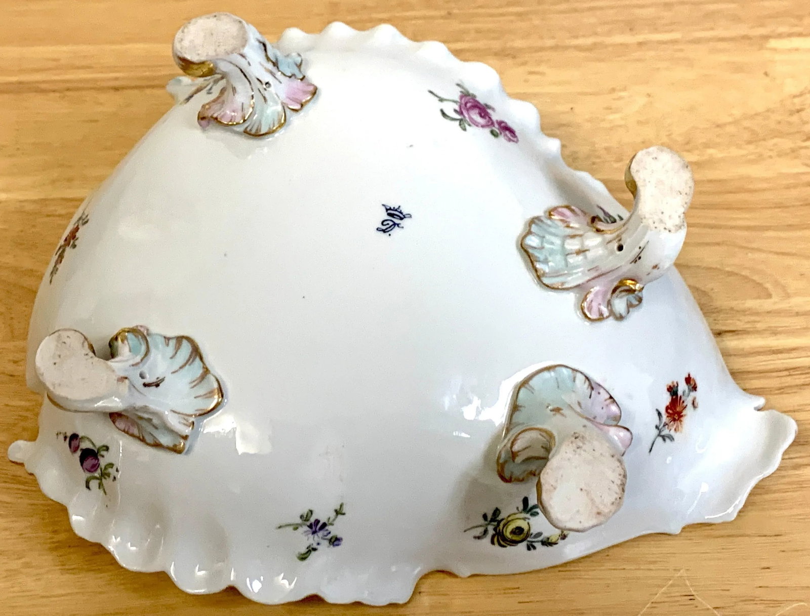 Rococo Revival Dresden Porcelain Footed Bowl, by Helena Wolfsohn, circa 1890 - 4