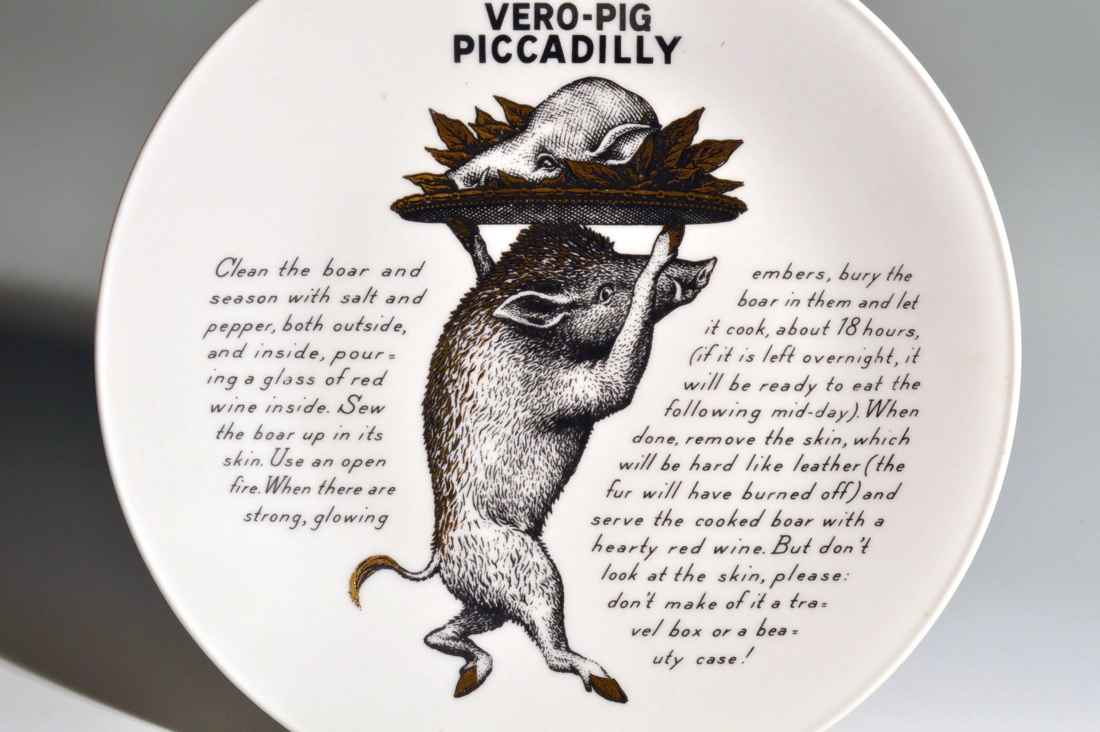 Piero Fornasetti Fleming Joffe Porcelain Recipe Plate, Vero-Pig Piccadilly, the 1960s. - 3
