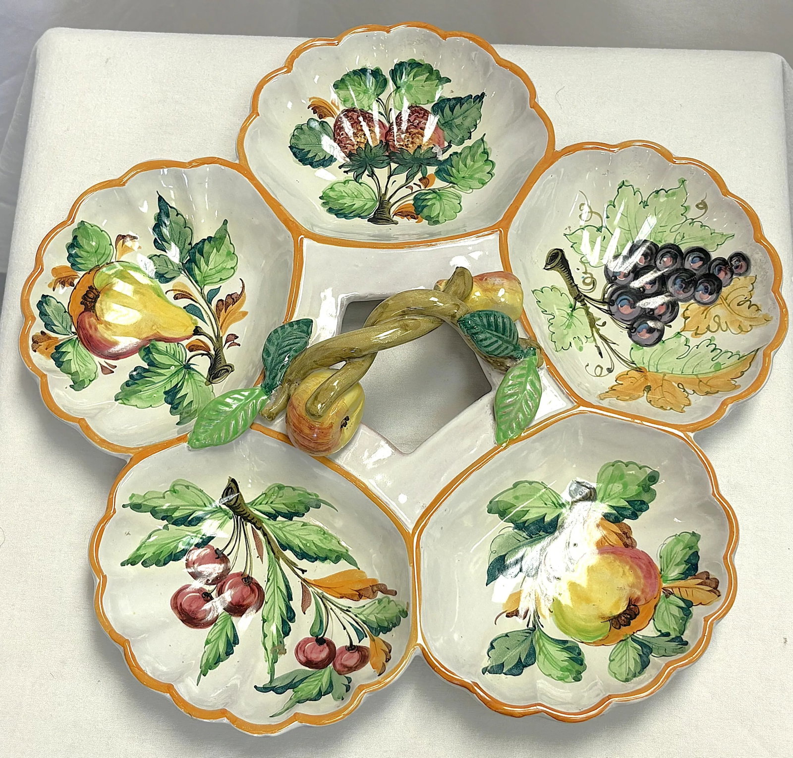 Vintage Italian Ceramic Majolica Hand Painted Separated Dish With Handle - 4