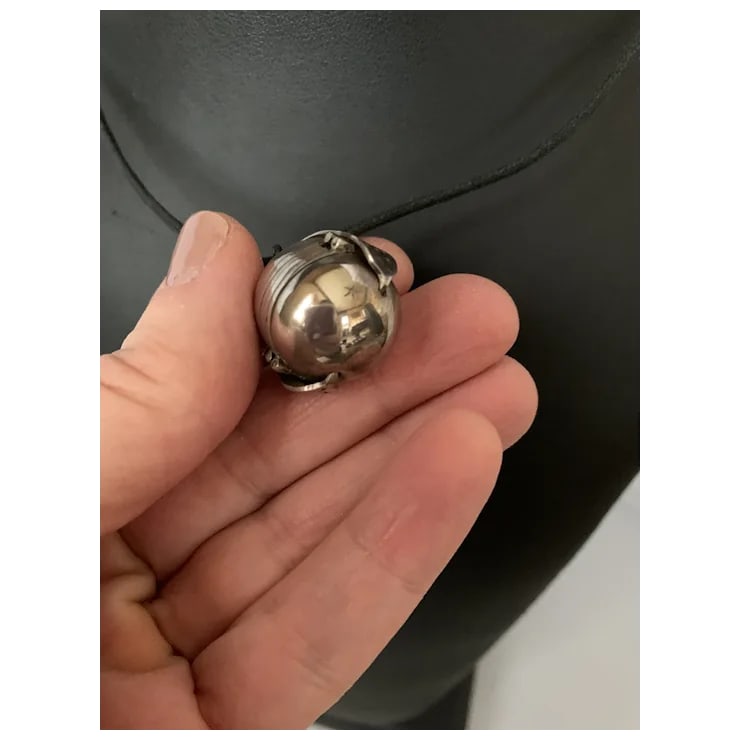 1980s Sterling Sphere Locket - 9