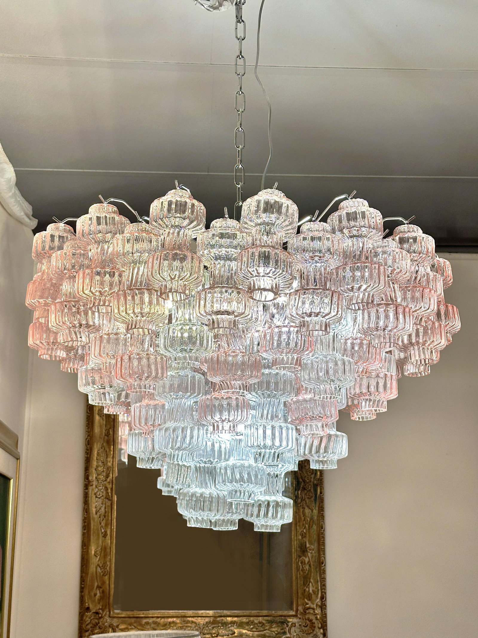 Romantic Venetian Pink "Rigadin Manubri" Murano Glass Chandelier in Venini Style - 7