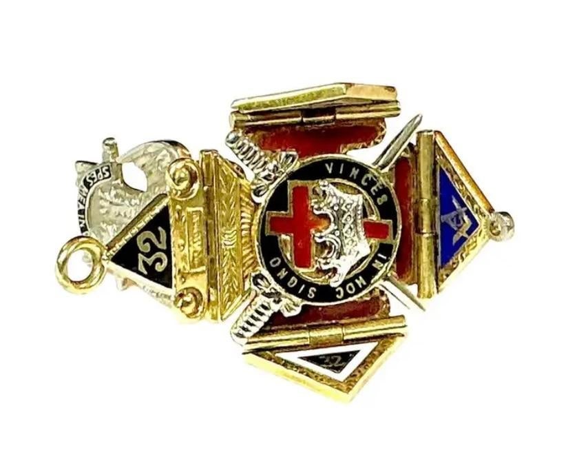 Vintage Masonic Knights Templar Fob Pendant - 4