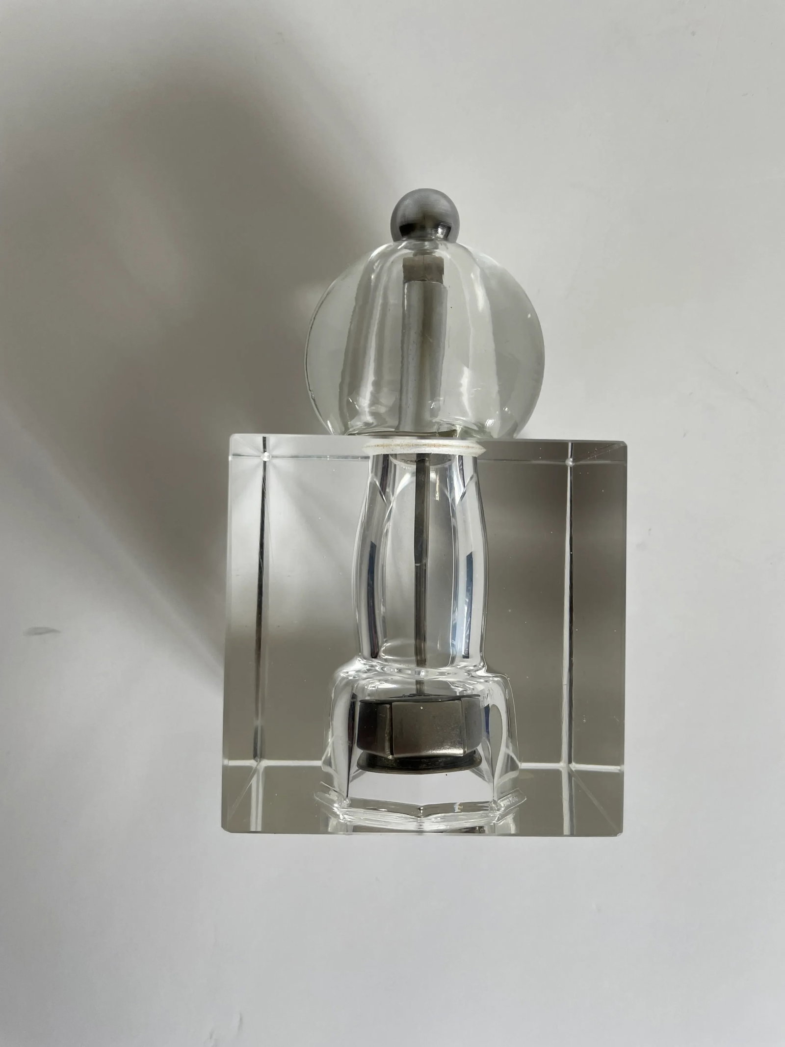 1950's Dorothy C. Thorpe Crystal Lucite Salt/Pepper Grinder - 7