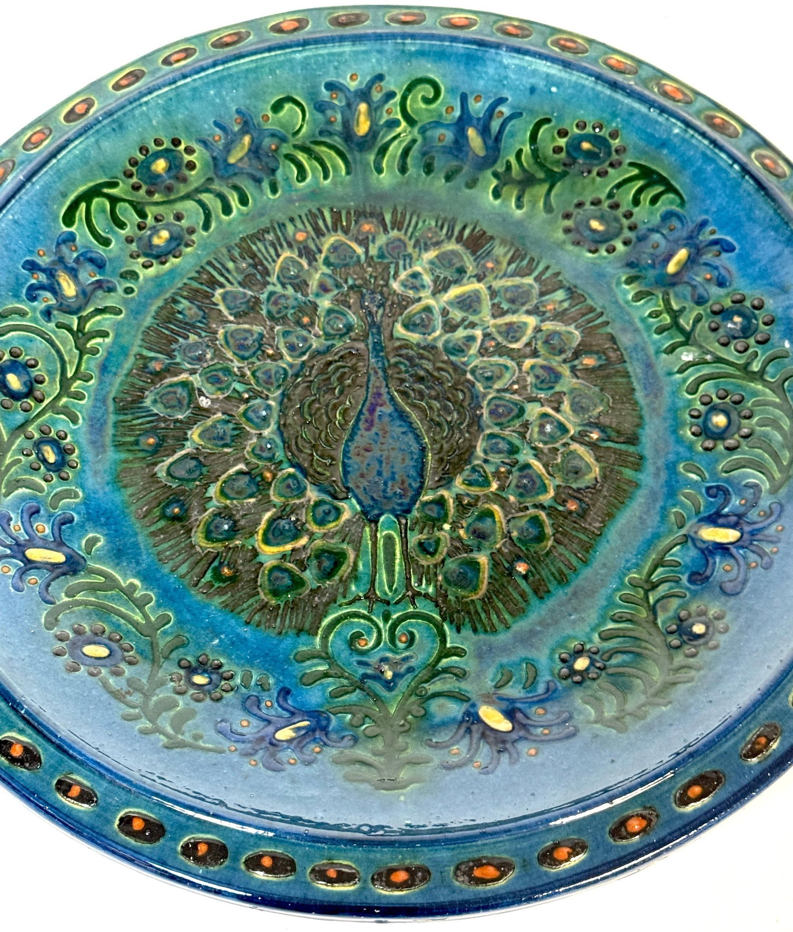 Welsh Arts & Crafts Peacock Charger by John Lang, Aberamffra, circa 1910–1925 - 8