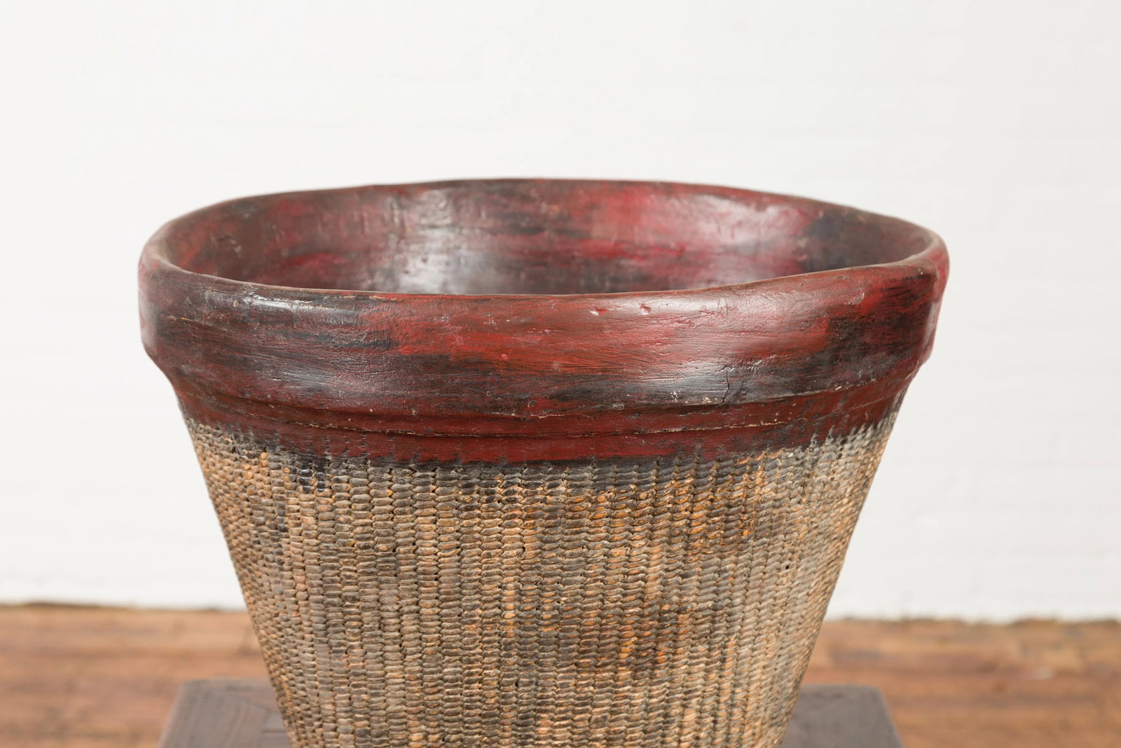 Thai 19th Century Rustic Hand-Woven Rattan Rice Basket with Red Rim - 5