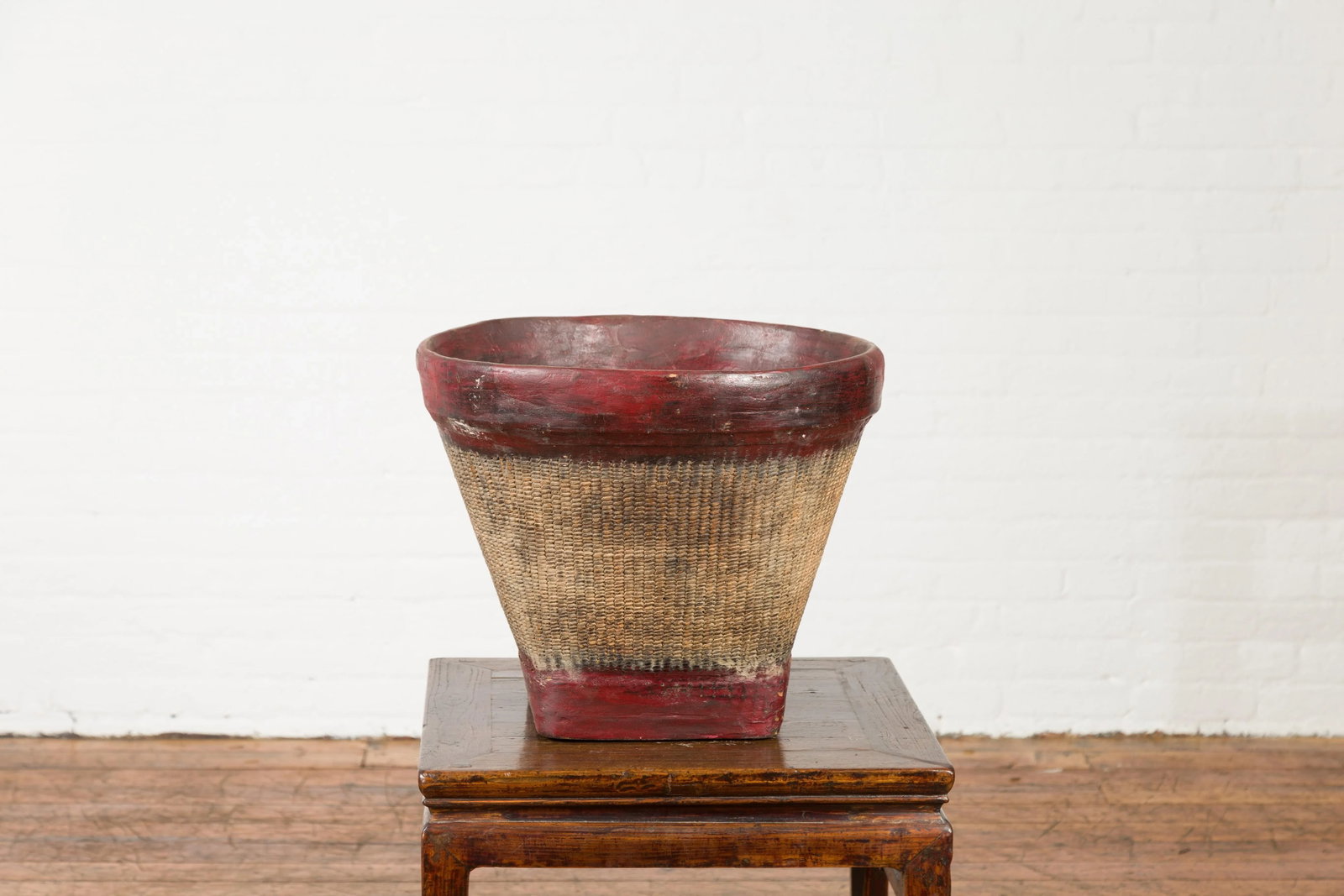 Thai 19th Century Rustic Hand-Woven Rattan Rice Basket with Red Rim - 8
