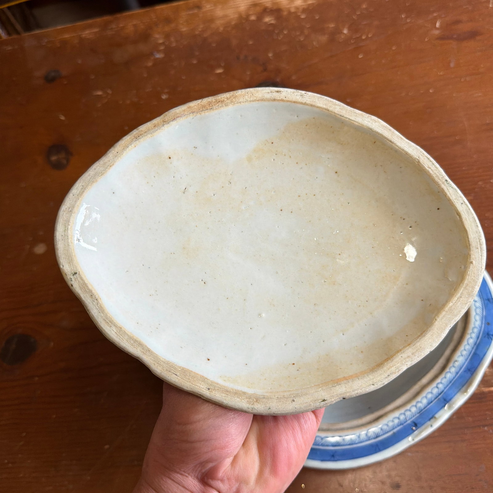 Antique Chinese Export Canton Porcelain Covered Vegetable Tureen, Circa 1830's - 4