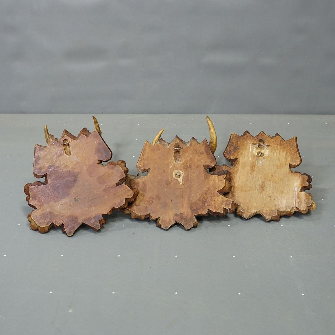 Set of Three Antique Roe Deer Trophies on Carved Plaques Germany Ca. 1900 - 7
