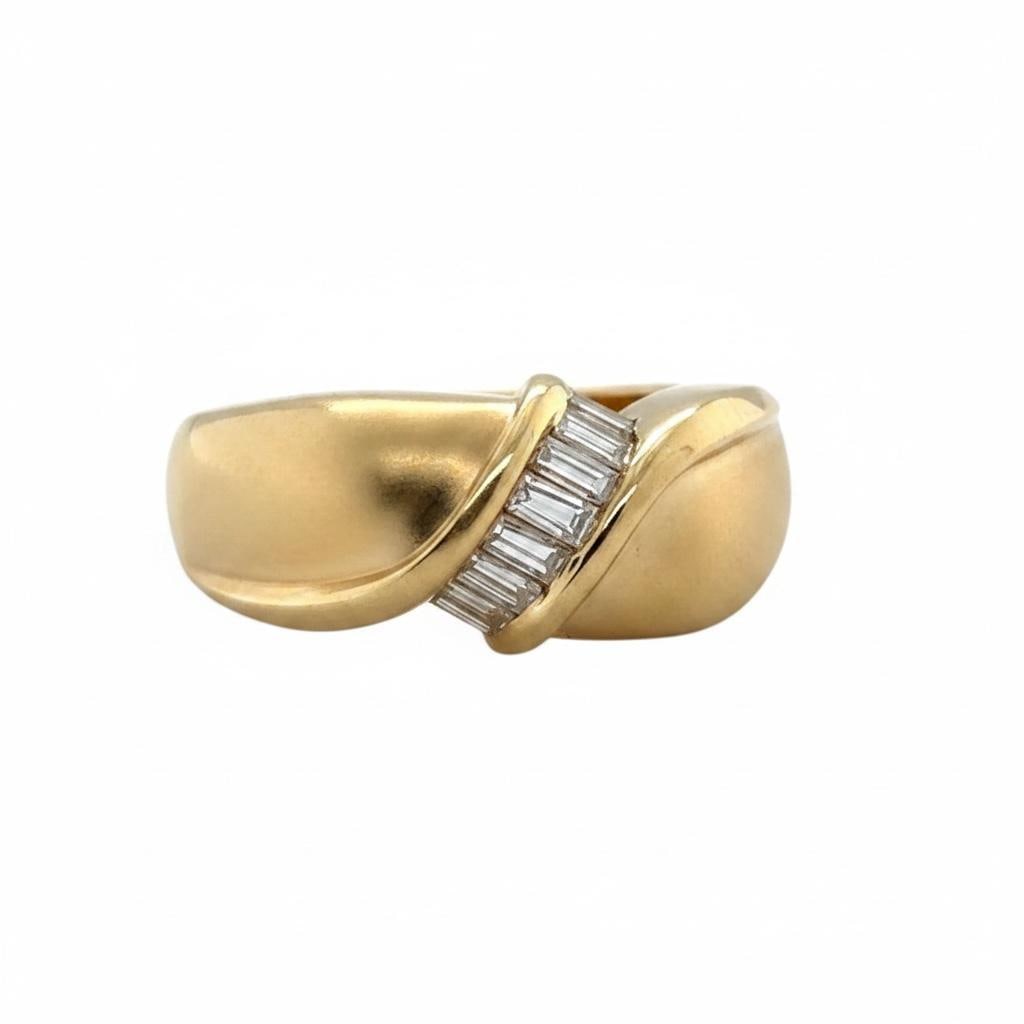 14k Yellow Gold Diamond Ring, Size 6.5 - 3