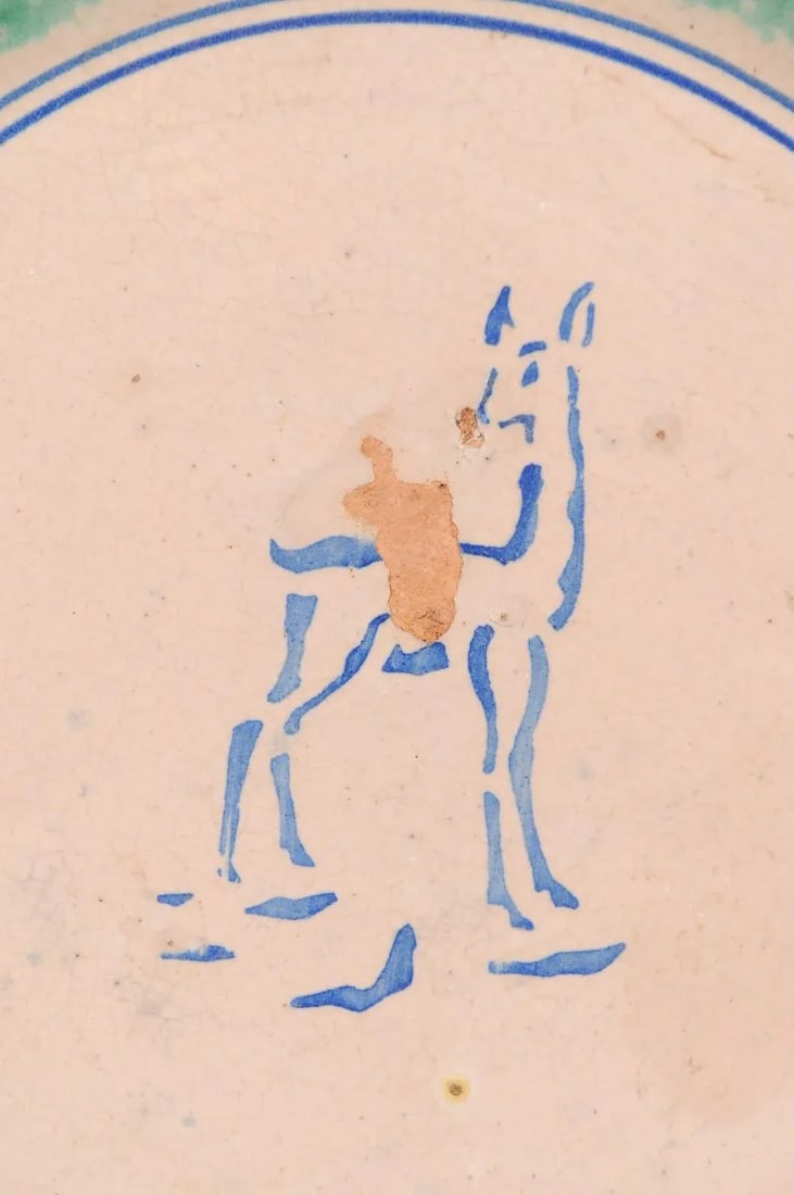 1910s Northern Italian Pottery Platter with Blue Deer Motif and Weathered Patina - 7